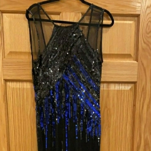 Parker Mona Sequin Sleeveless Column Gown - Picture 6 of 14